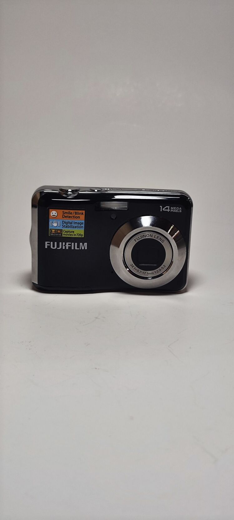 FUJİFİLM AV200 DİJİTAL FOTOĞRAF MAKİNESİ 