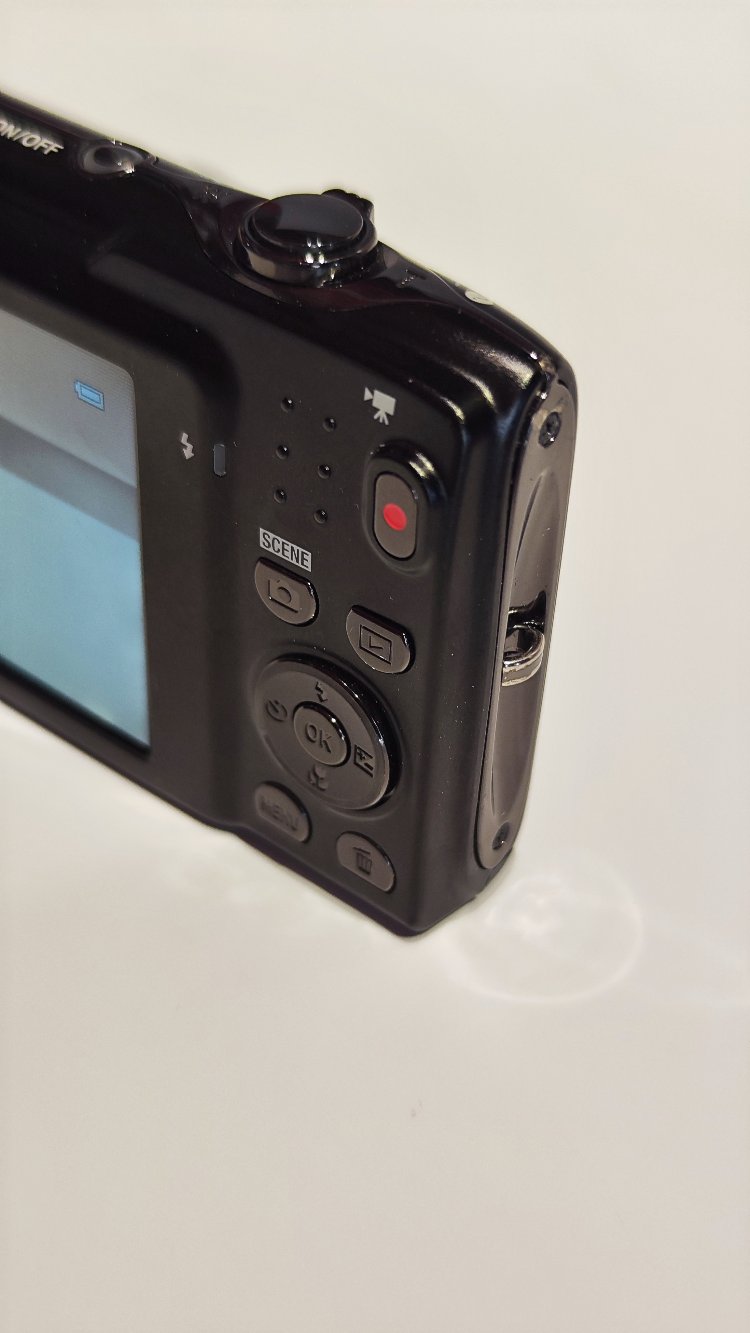 Nikon Coolpix S3100 Dijital Fotoğraf Makinesi 