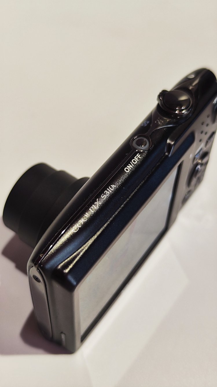 Nikon Coolpix S3100 Dijital Fotoğraf Makinesi 