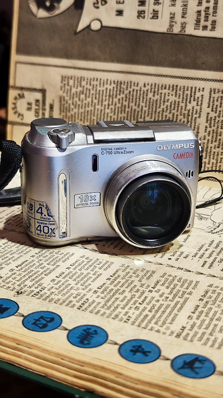 Olympus Dijital Fotoğraf Makinesi 