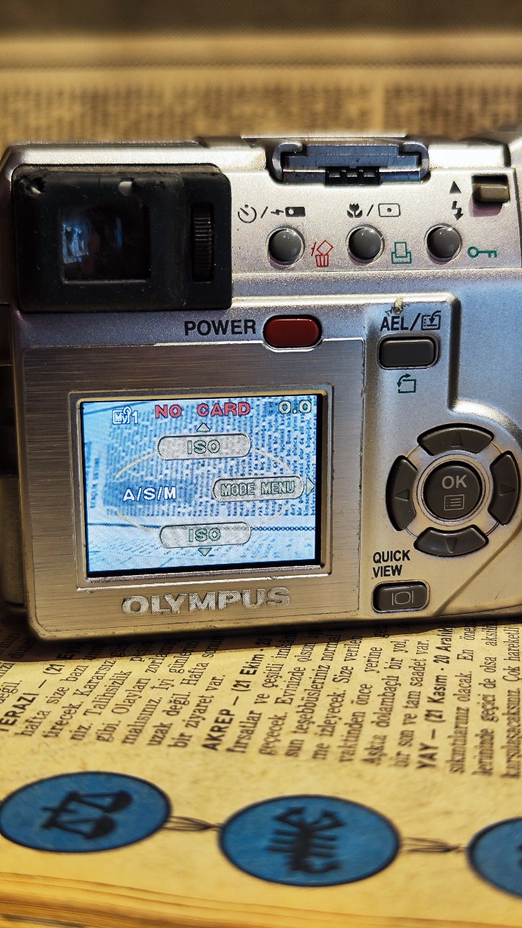 Olympus Dijital Fotoğraf Makinesi 