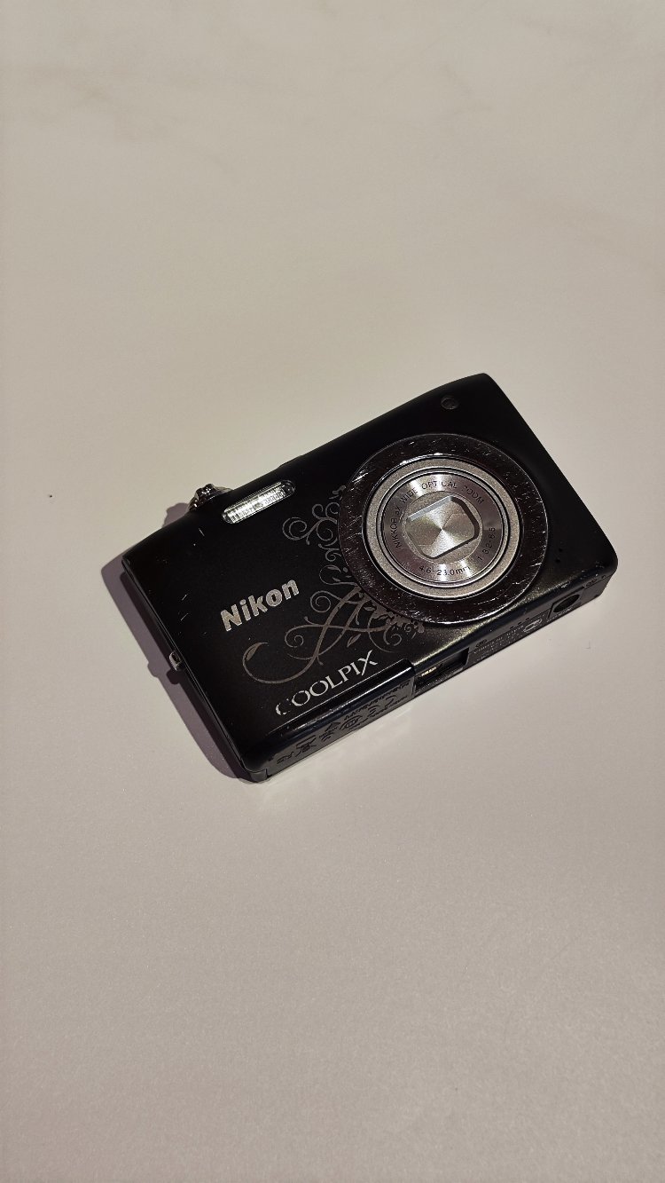 Nikon Coolpix S2600 Dijital Fotoğraf Makinesi