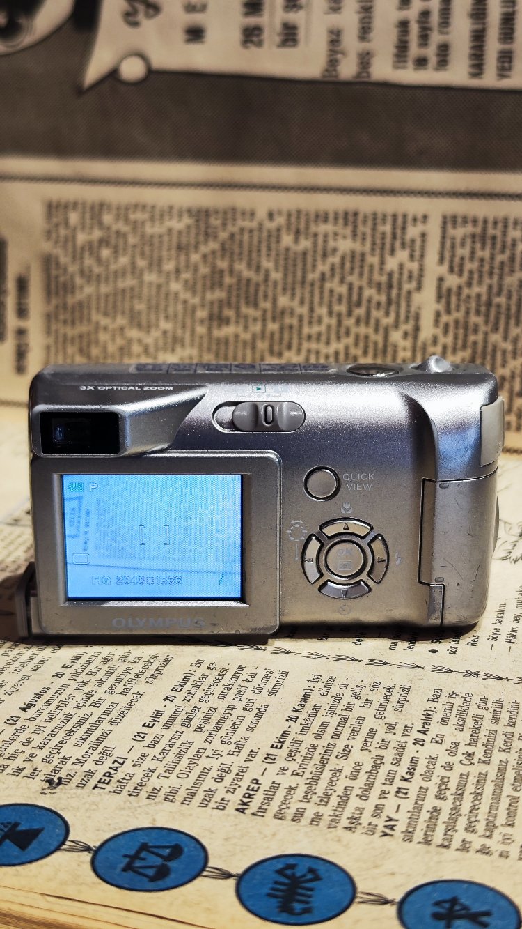 Olympus Dijital Fotoğraf Makinesi 