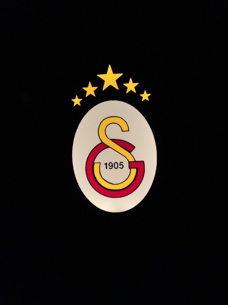 Sarı Kırmızı Renkli Taraftar LED Gece Lambası - Masa Lambası