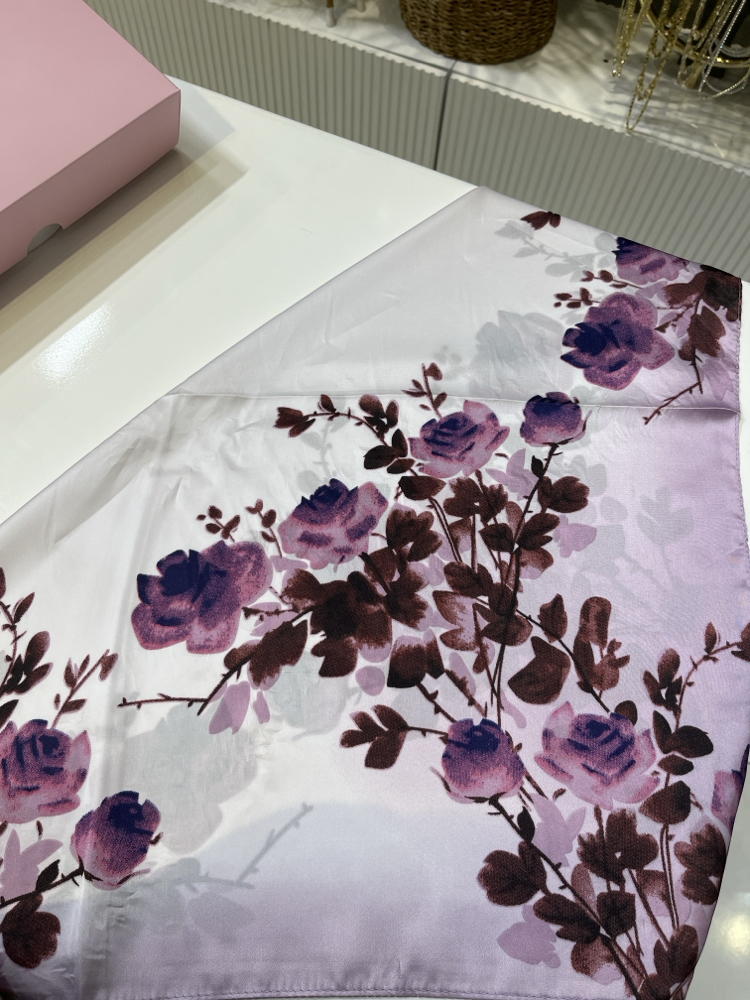 Lila renk 70x70 çiçek desen fular