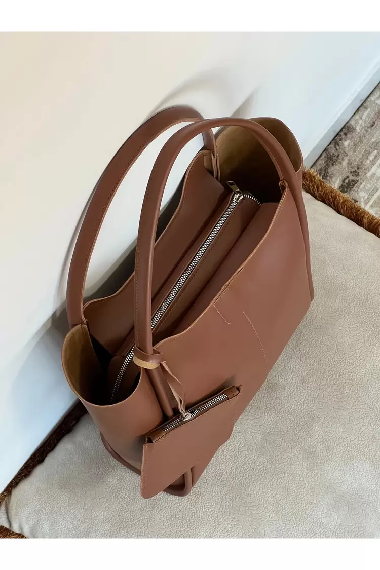 Marny Kadın Cüzdan Detaylı Büyük Boy Taba Omuz Çantası