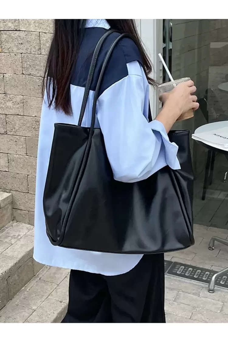 Loona Soft Model Siyah Kadın Omuz ve Kol Çantası