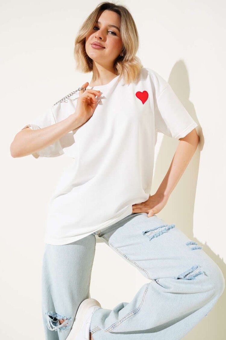 Kalp detaylı oversize tshirt 