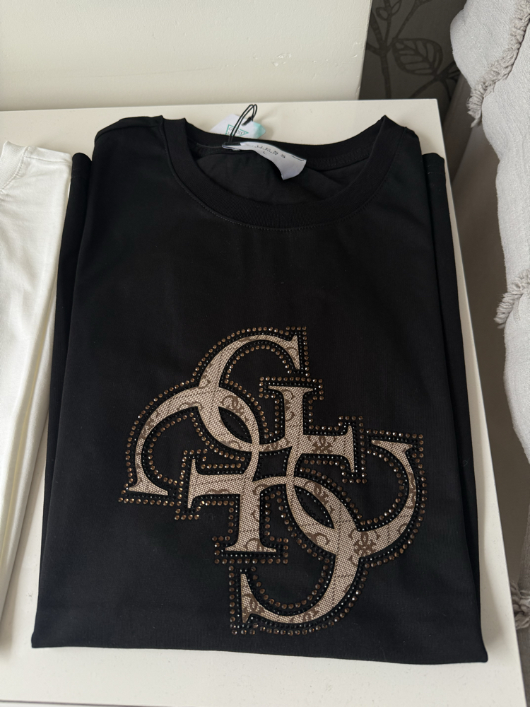 Guess tshirt 