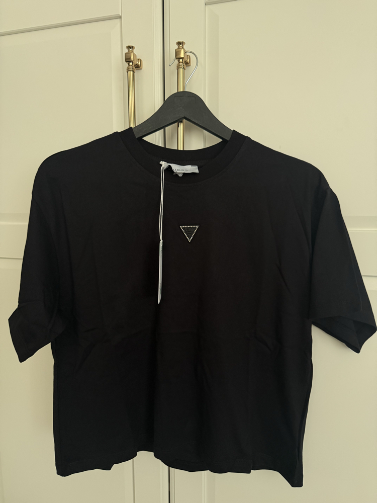 Guess tshirt