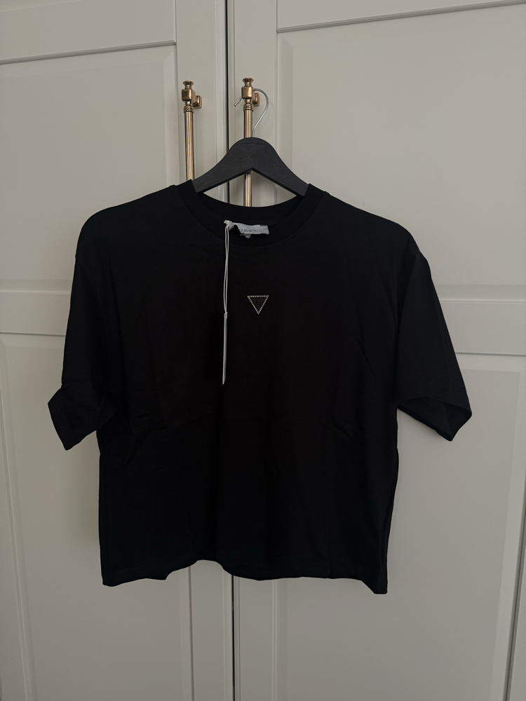 Guess tshirt
