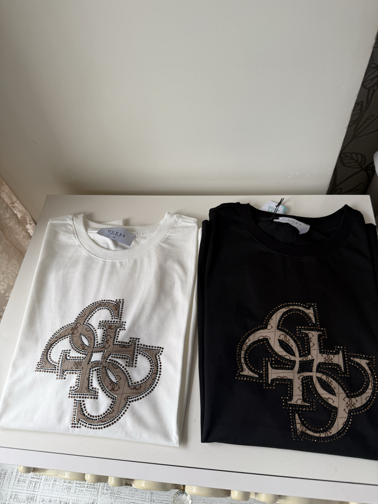 Guess tshirt 