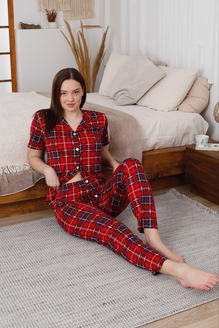 Yakalı dugmeli pijama takımı