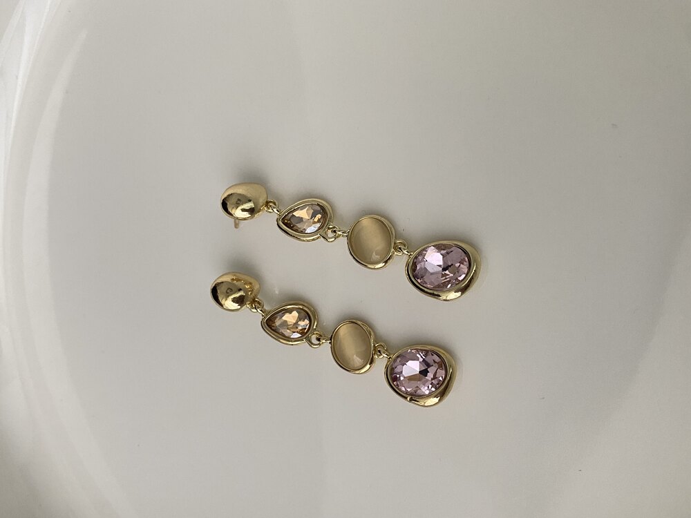 Gold Pembe Taşlı Y Küpe