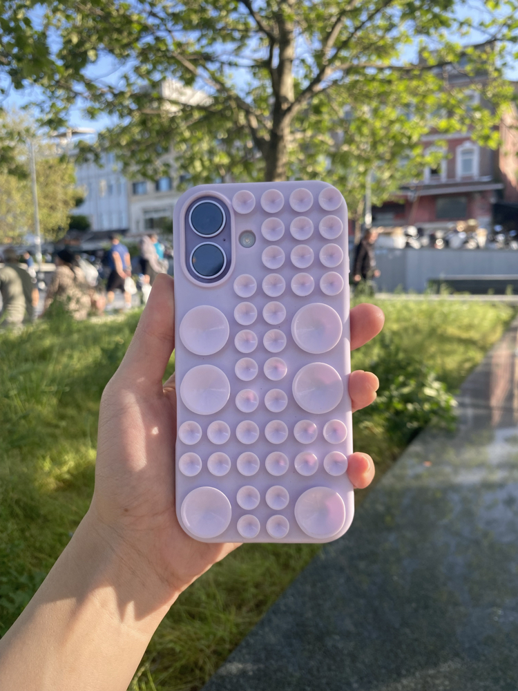 Vantuzlu İPhone Kılıfları