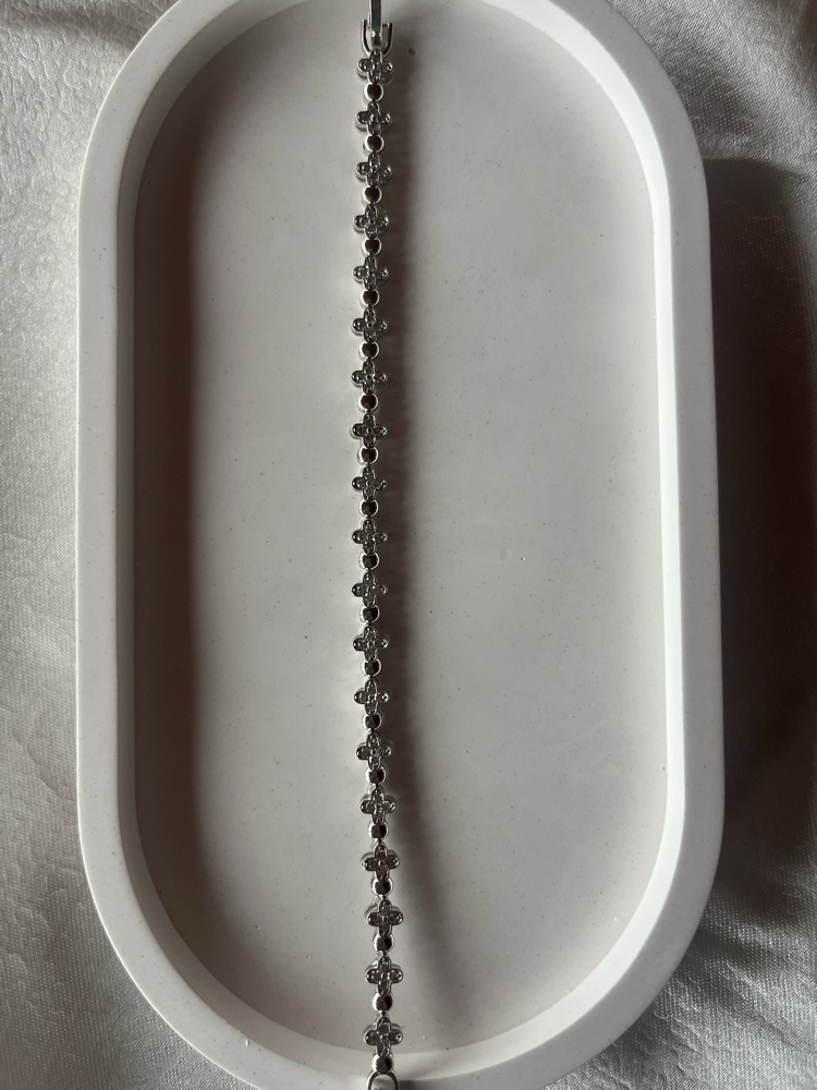 14 Ayar Altın Kaplama Minimalist Yonca Motifli Sıra Taşlı Bileklik