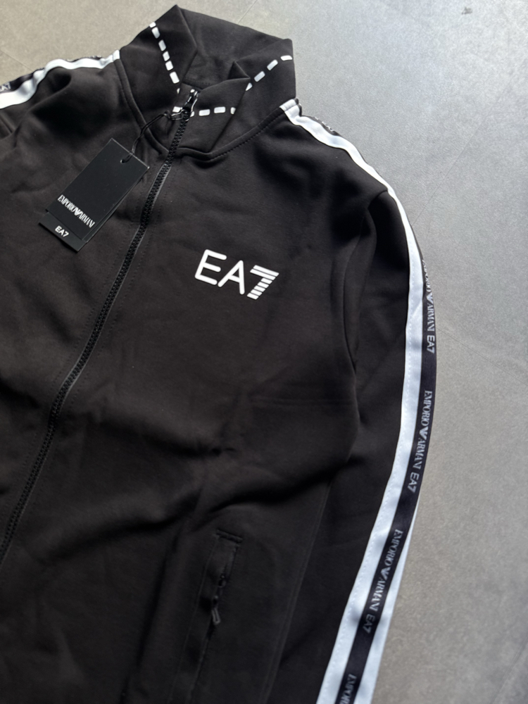 EA7 HIRKA