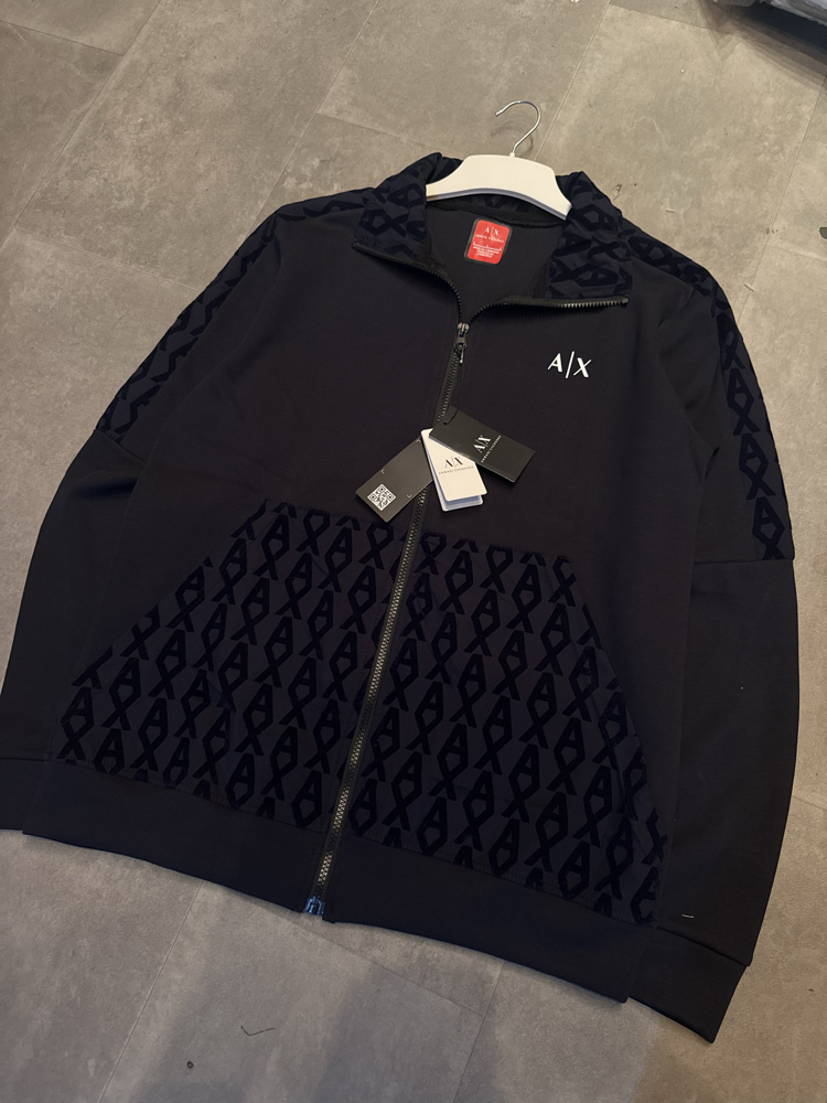 ARMANİ HIRKA