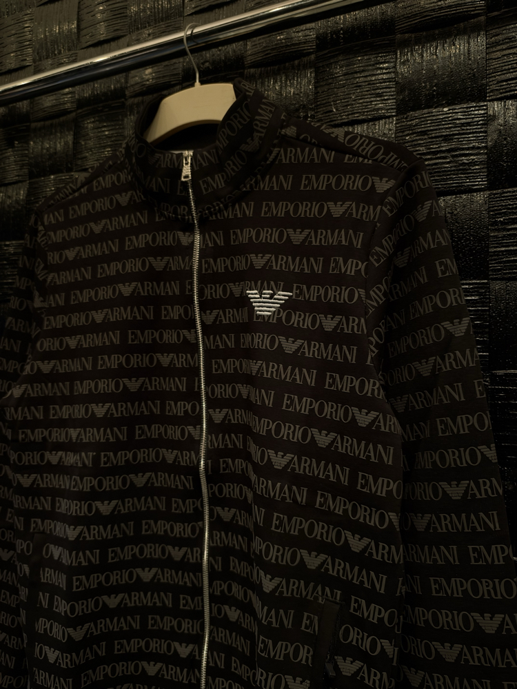 ARMANİ HIRKA