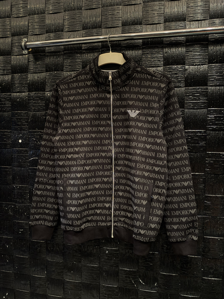 ARMANİ HIRKA