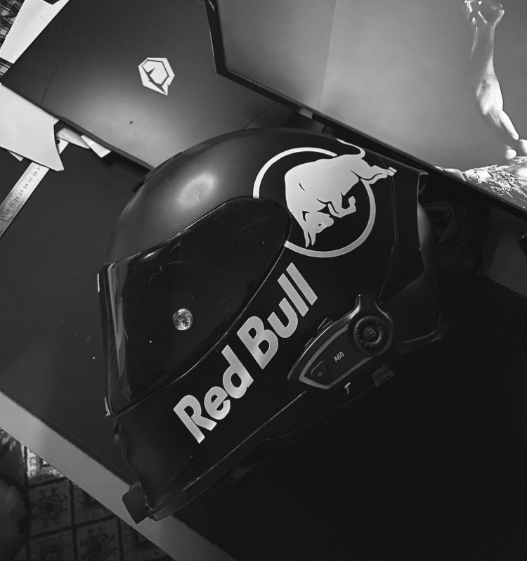 RED BULL -sticker