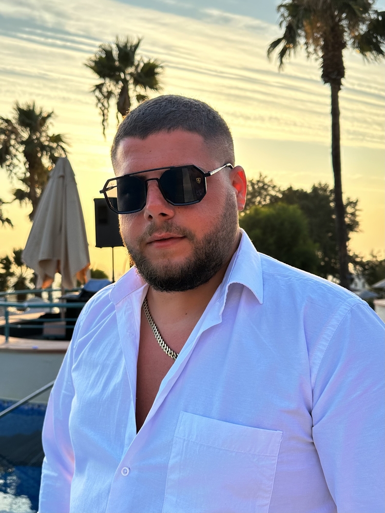 RB ferrarı full siyah