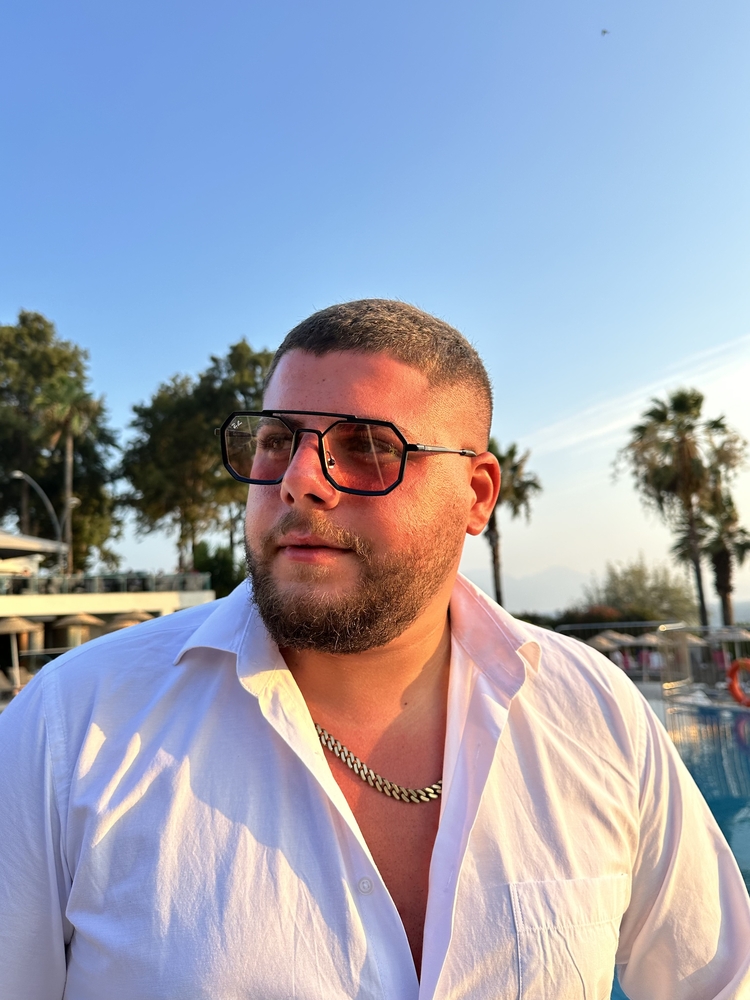 RB ferrarı pembe 