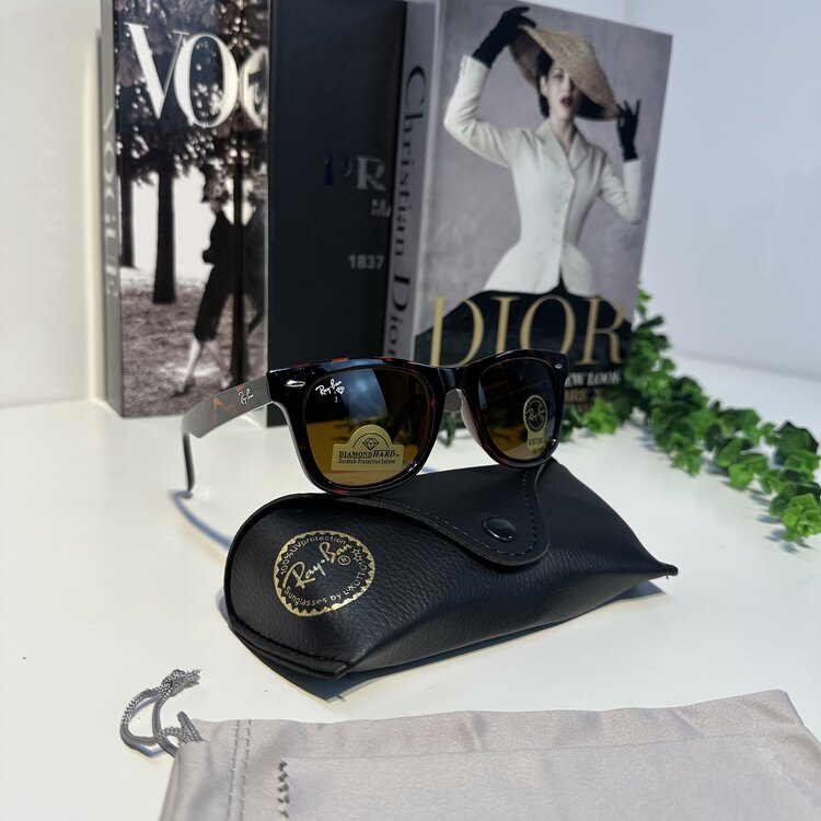 RB WAYFARER 50 Leo
