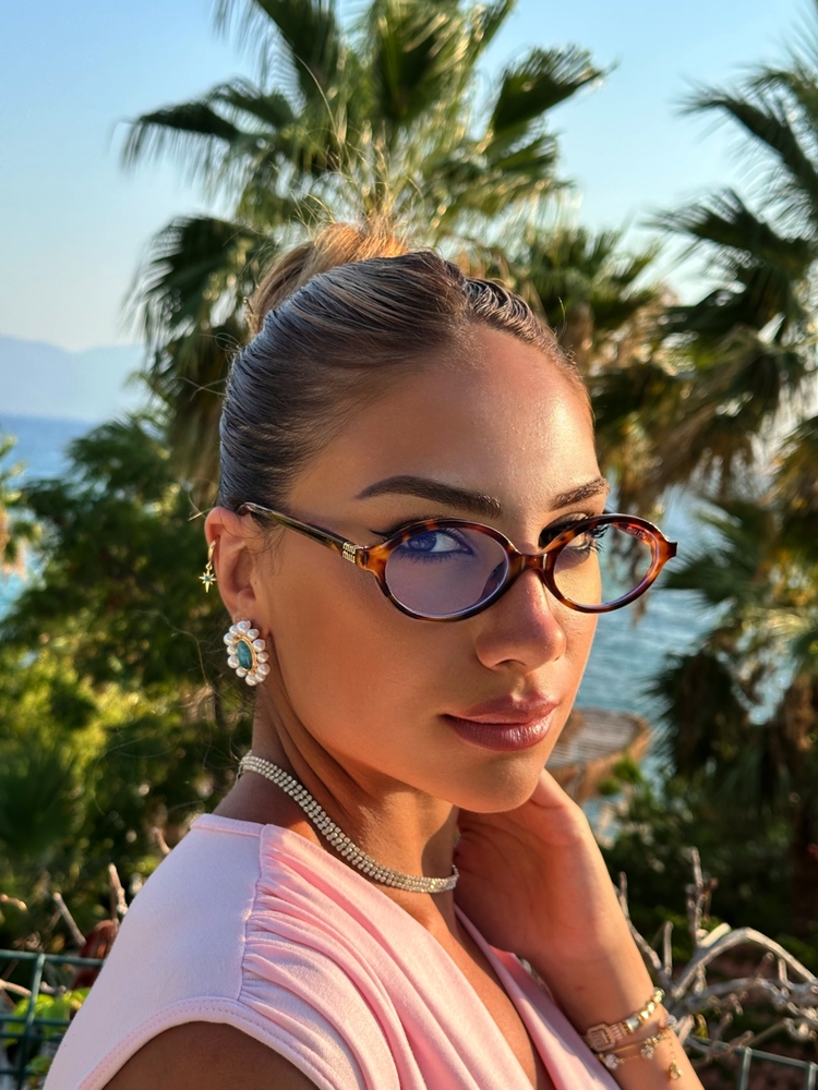 MM Oval Optik