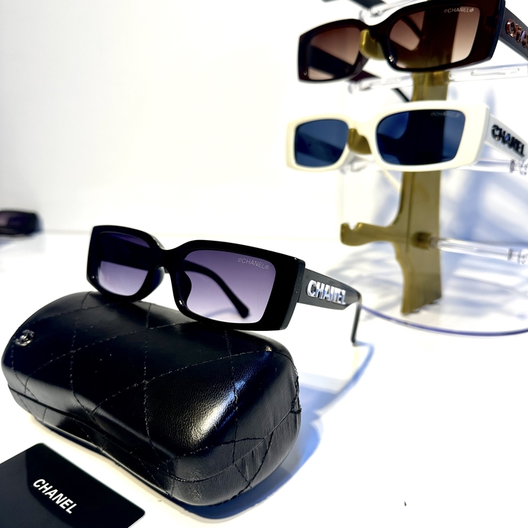 Chanel Siyah