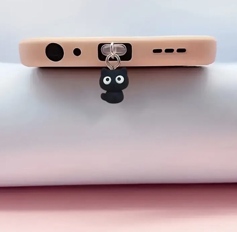 Telefon Toz Fişi Süslemesi
