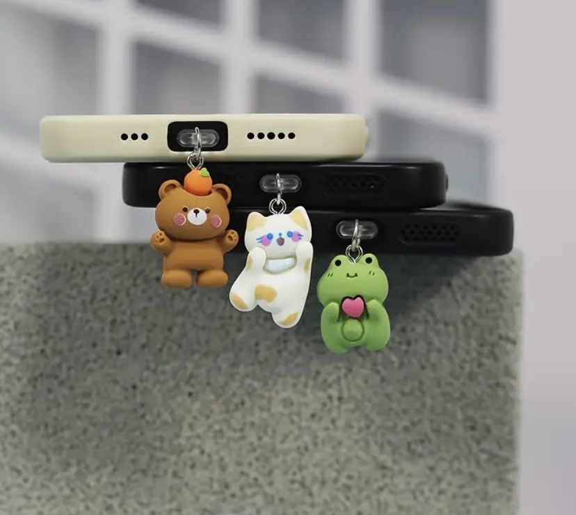 Telefon Toz Fişi Süslemesi