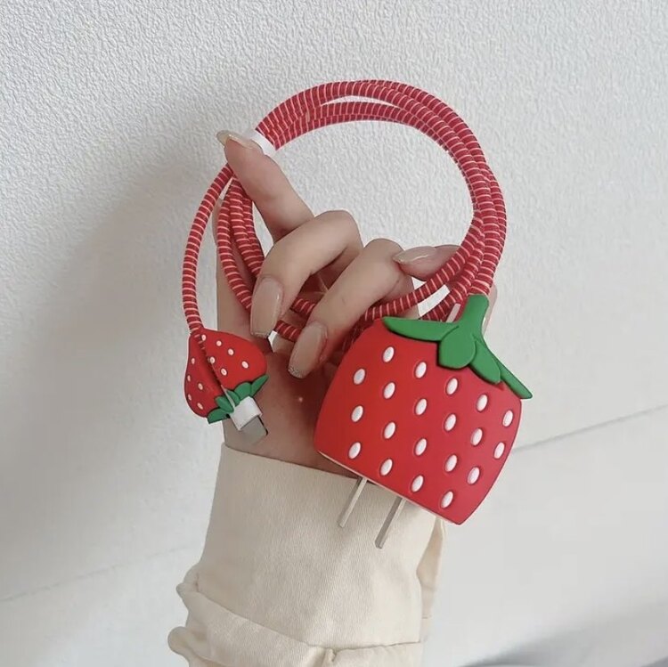 5 li Çilek Desenli Şarj Koruyucu