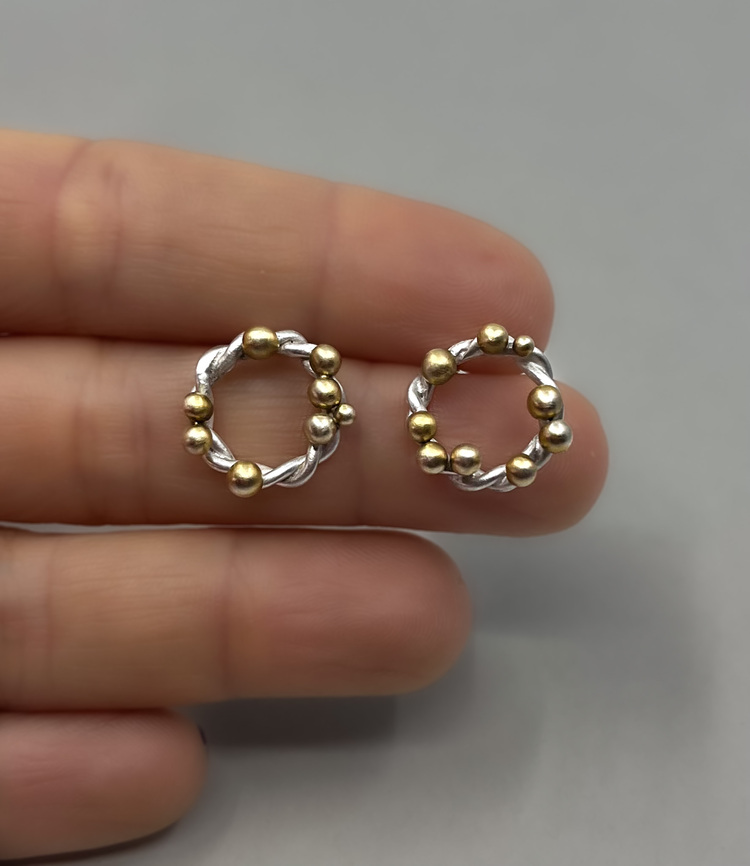 Elegant twisted küpe