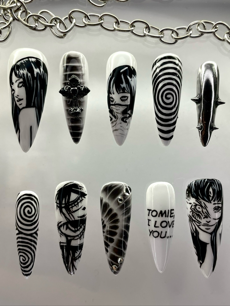 Tomie Nail Set