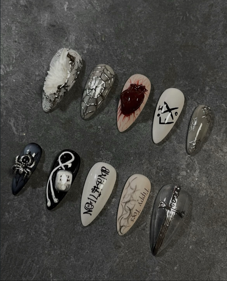 Ateez Nail Set