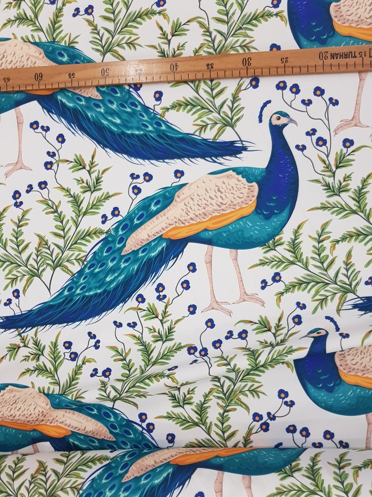 Tavus Kuş Desenli Çok Amaçlı Döşemelik Minderlik Perdelik Eni 140 Cm Olan Kumaşlar