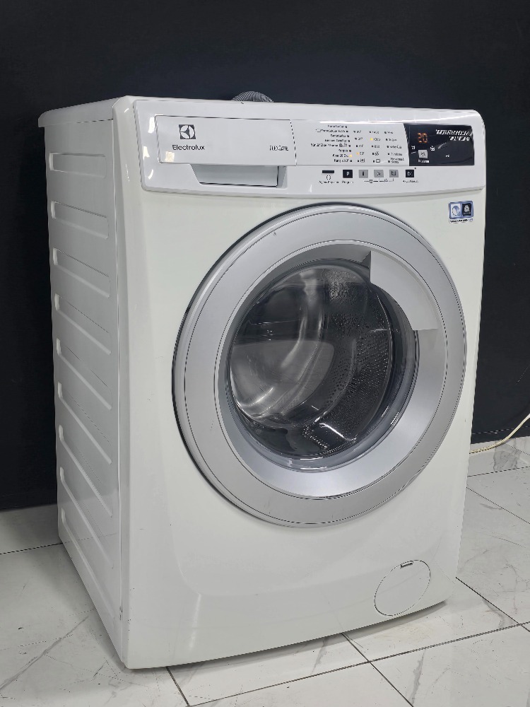 2. EL ELECTROLUX A+++ 10 KG 1400 DEVİR ÇAMAŞIR MAKİNESİ
