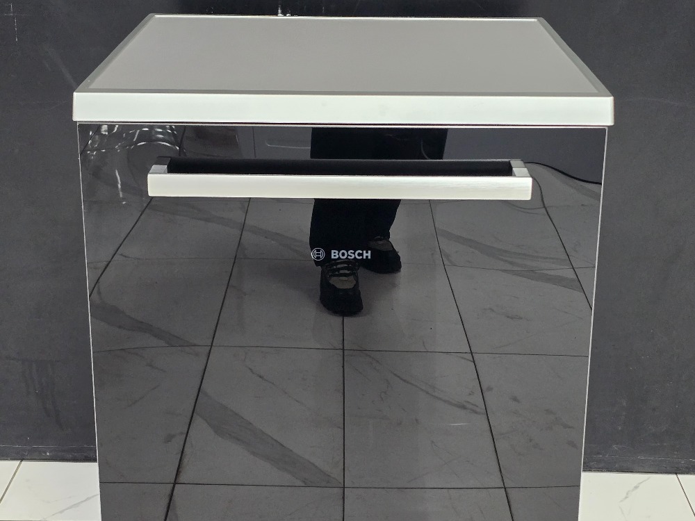 BOSCH SUPERSILENCE 6 PROGRAMLI 3 SEPETLİ SİYAH CAM BULAŞIK MAKİNESİ