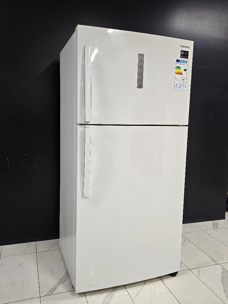 SIFIRLANMIŞ SAMSUNG 585 LT NOFROST BUZDOLABI
