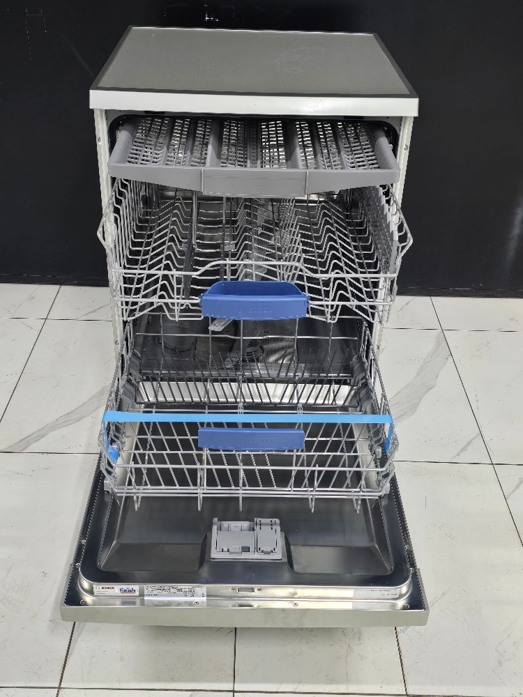 SIFIRLANMIŞ BOSCH INOX 6 PROGRAMLI 3 SEPETLİ BULAŞIK MAKİNESİ