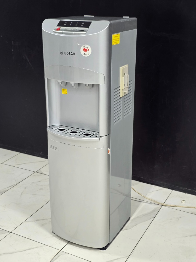 2. EL BOSCH RDW1570 GRİ GİZLİ DAMACANALI SU SEBİLİ