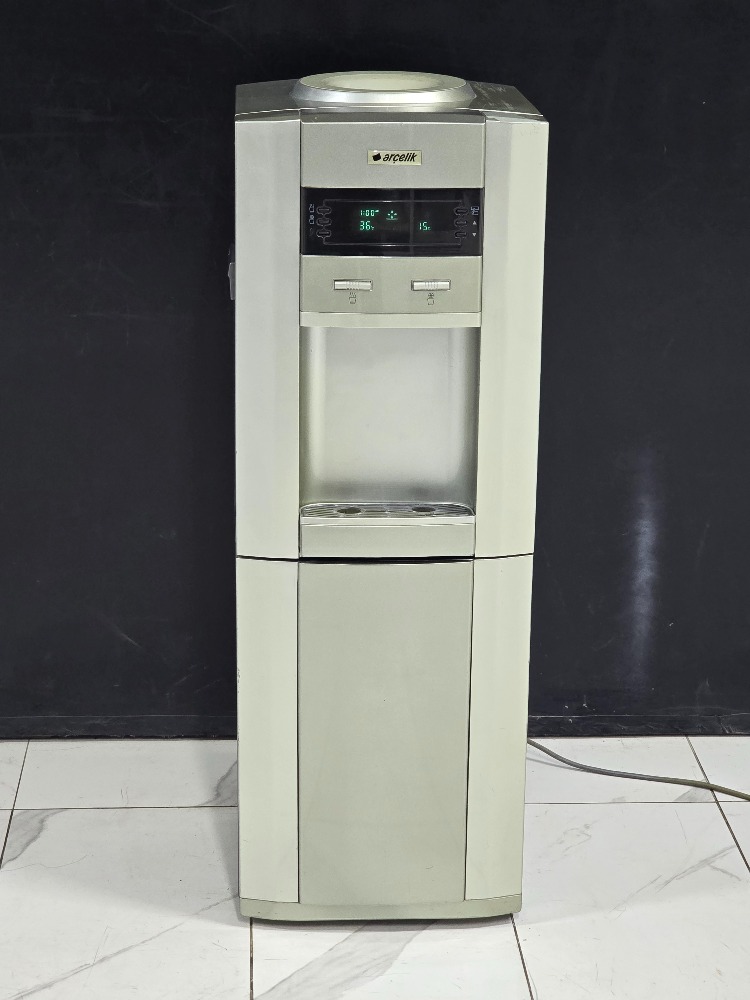 2. EL ARÇELİK 1048 EBS GRİ ALTI DOLAPLI SICAK SOĞUK SU SEBİLİ