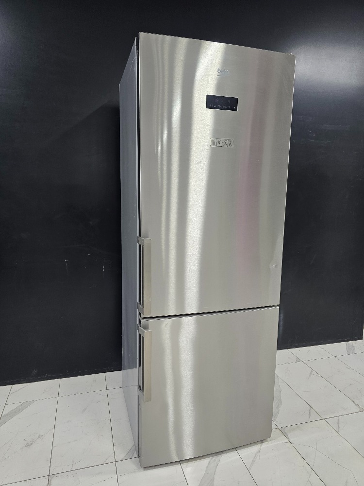 SIFIRLANMIŞ BEKO 520 LT  INOX KOMBİ TİPİ NOFROST BUZDOLABI