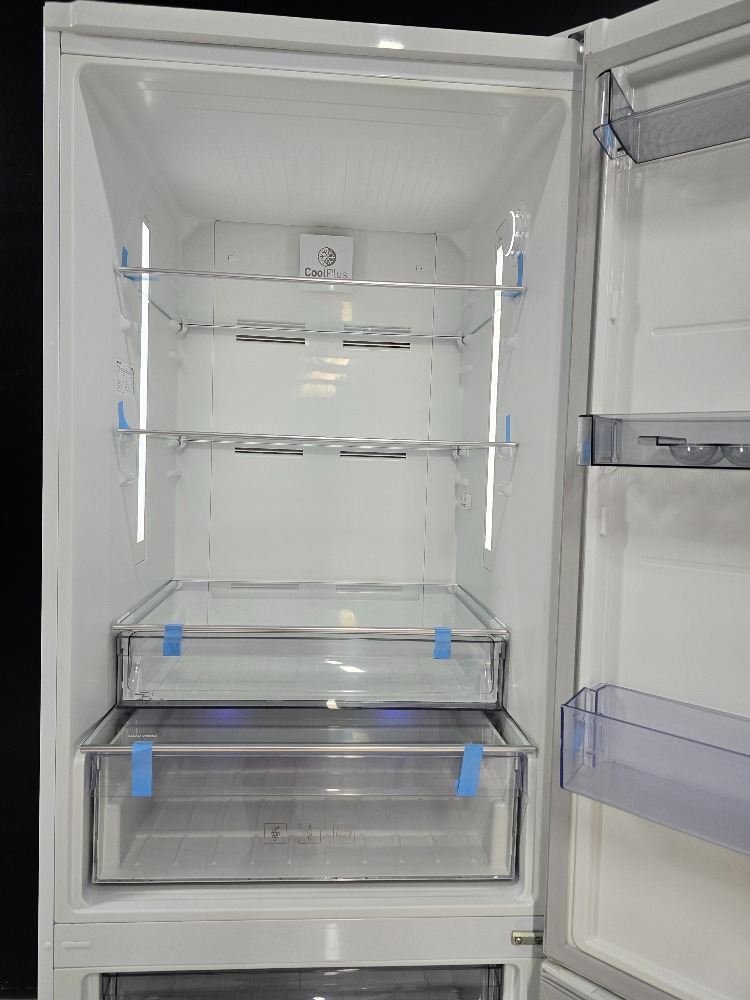 SIFIRLANMIŞ ARÇELİK 530 LT KOMBİ TİPİ NOFROST BUZDOLABI