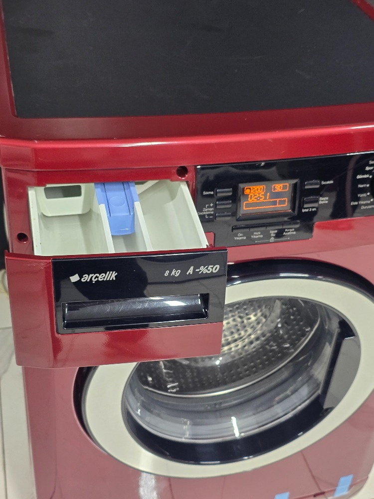 SIFIRLANMIŞ ARÇELİK BORDO 8 KG 1200 DEVİR ÇAMAŞIR MAKİNESİ