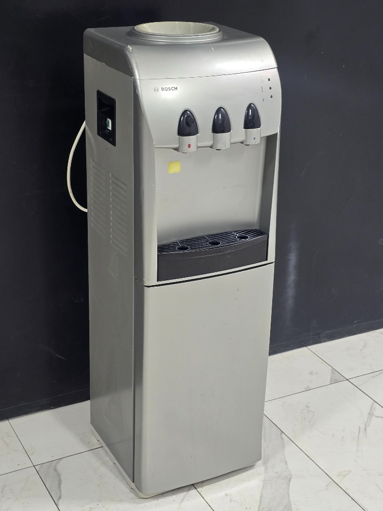 2. EL BOSCH RDW1370 GRİ ALTI DOLAPLI SICAK-SOĞUK SU SEBİLİ