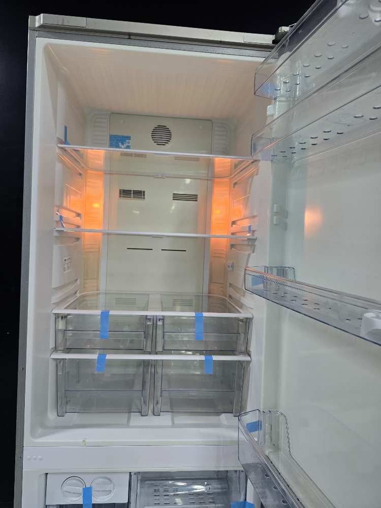 SIFIRLANMIŞ BEKO 475 LT INOX KOMBİ TİPİ NOFROST BUZDOLABI