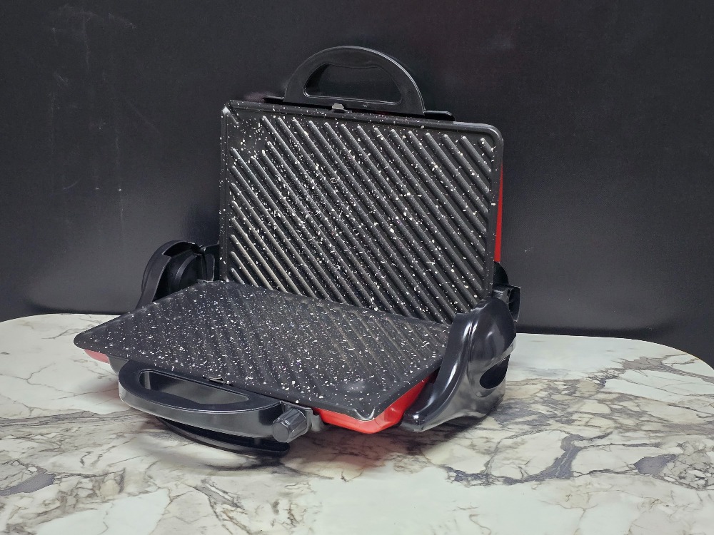 AWOX YAPIŞMAZ TEFLON YÜZEY, 6 ADET TOST YAPABİLEN 180 CM IZGARA TOST MAKİNESİ