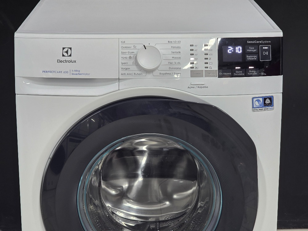 SIFIRLANMIŞ ELEKTROLUX 10 KG 1200 DEVİR ÇAMAŞIR MAKİNESİ